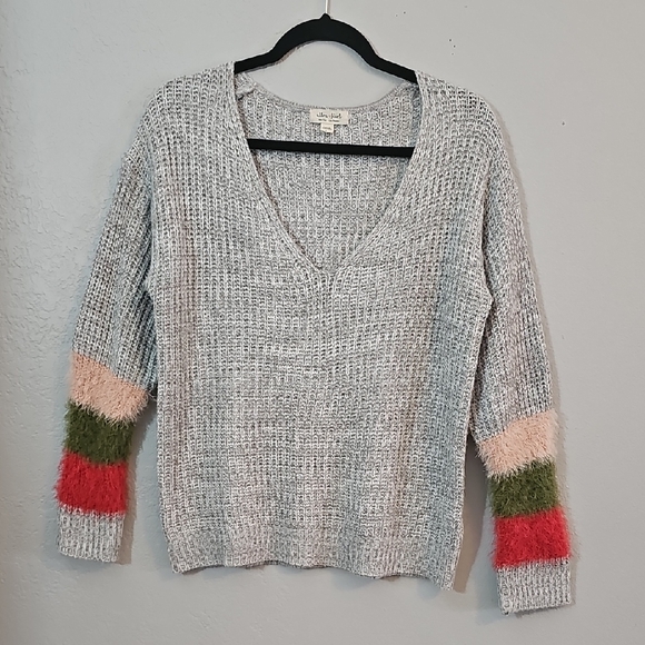 Ultra Flirt Gray V-Neck Sweater with Colorful Sleeves, Womens Large - Picture 2 of 6